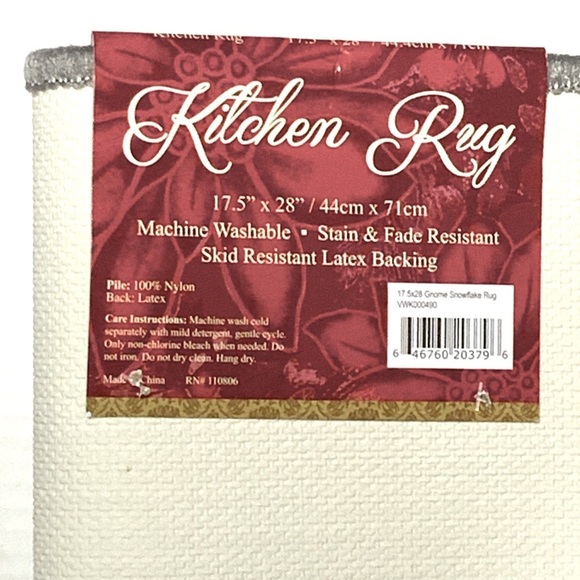 Gnome Snowflake Rug Simply Holiday Christmas Winter Unique Decor Accent Red Gray - Picture 7 of 16